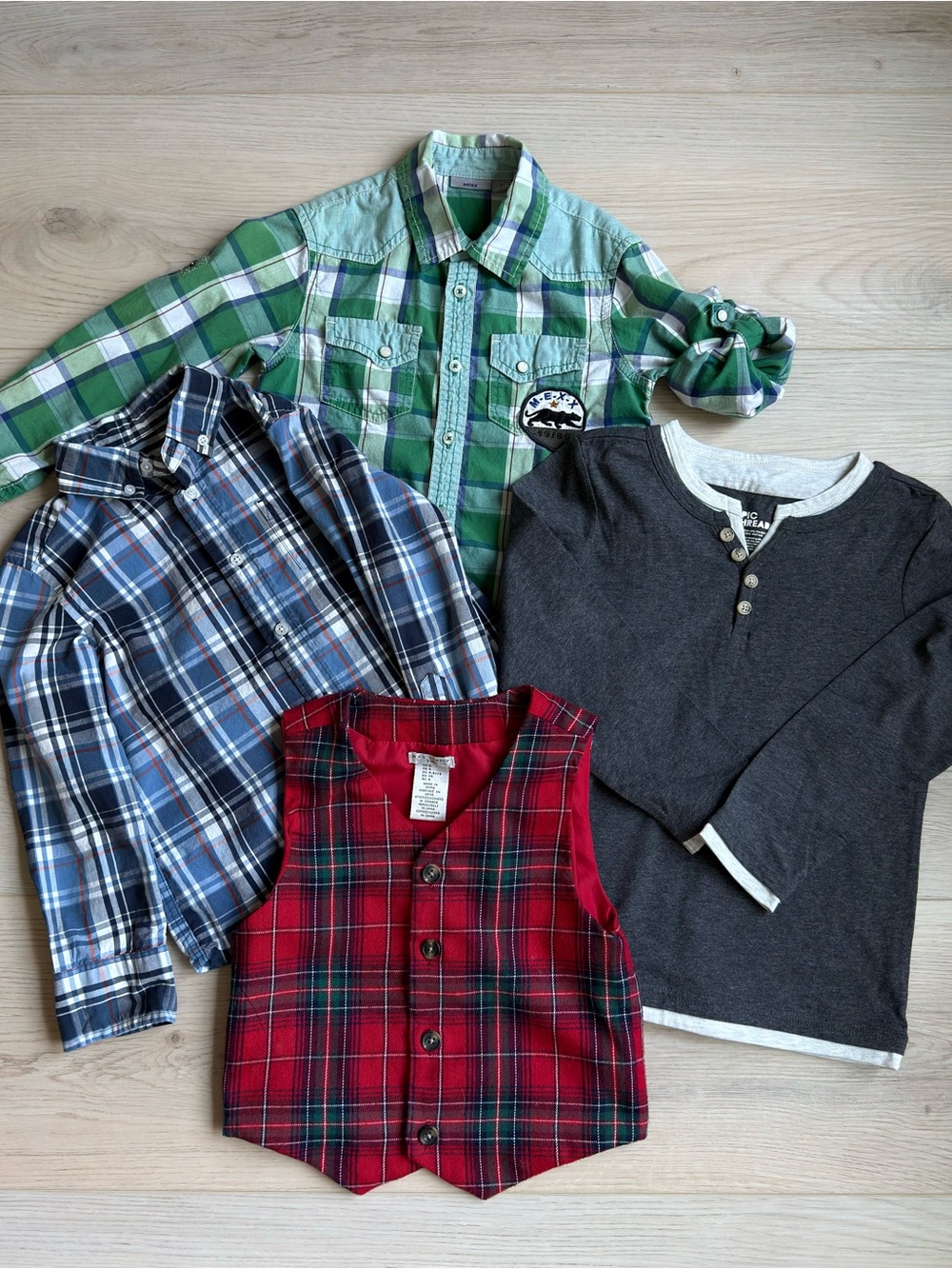 Boys Mixed Outfit Bundle Plaid Shirts Henley & Tartan Vest Size 4-6 yrs